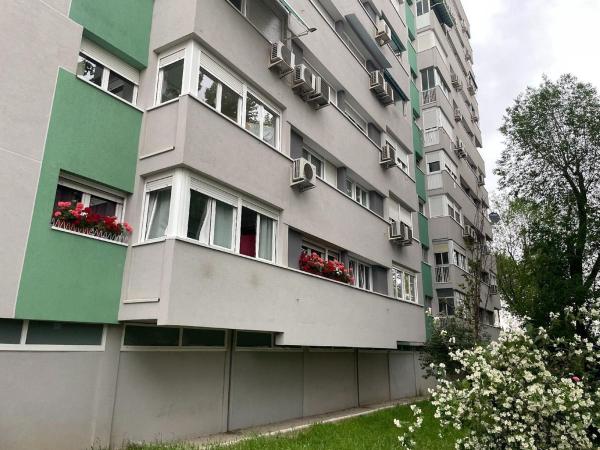 Venta de piso en Piso en Calle de Ibarra, 92, Orcasitas, Madrid, Madrid
thumbnail 1