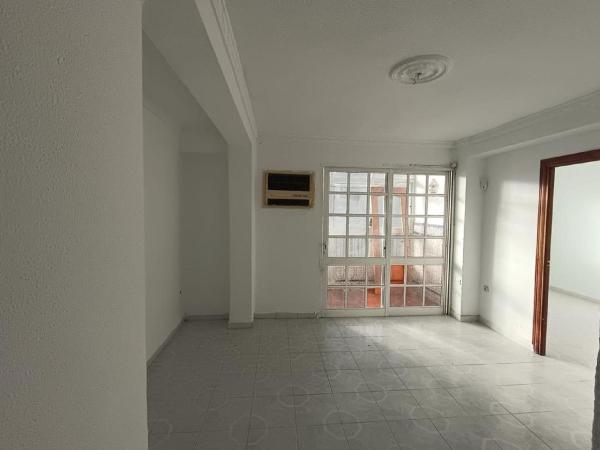 Sale of flat in Piso en Centro, Alhaurín el Grande, Alhaurín el Grande
photo 1