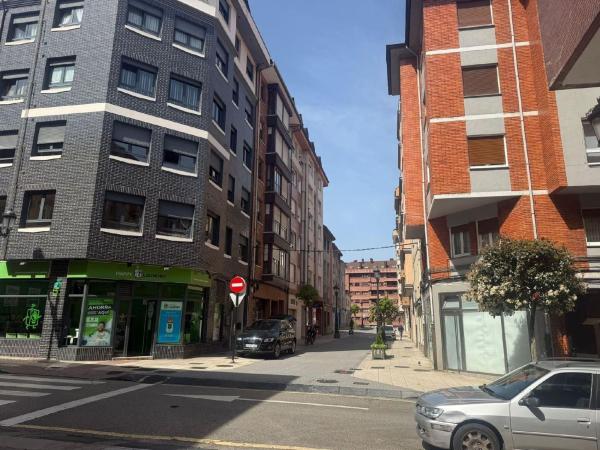 Venta de piso en Piso en Masip, Oviedo, Oviedo
thumbnail 1