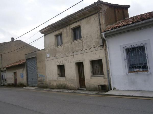 Частный шале на продаже в Casa o chalet en La Pola Siero, Siero, Сьеро photo 1