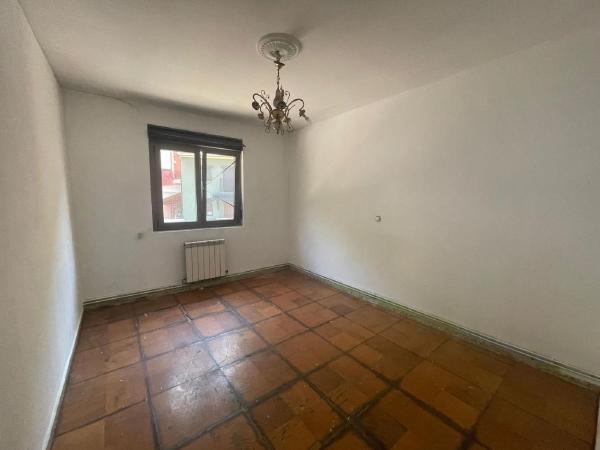 Sprzedaż mieszkania w Piso en Figaredo - Turón, Mieres del Camino, Mieres del Camino
photo 1