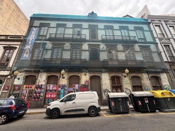Продажа квартиры на Piso en Calle Buenos Aires, 5, Triana, Las Palmas de Gran Canaria, Лас-Пальмас-де-Гран-Канария
photo 1