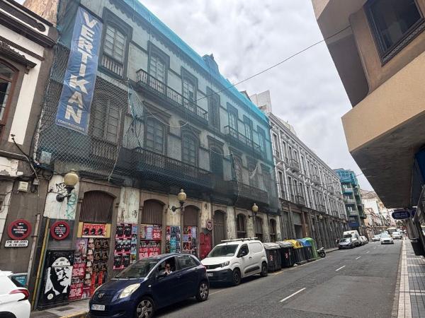 Продажа квартиры на Piso en Calle Buenos Aires, 5, Triana, Las Palmas de Gran Canaria, Лас-Пальмас-де-Гран-Канария
thumbnail 2