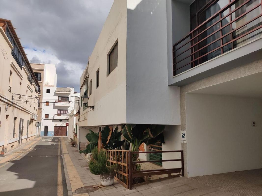 Properties for sale and rent in Spain photo 1