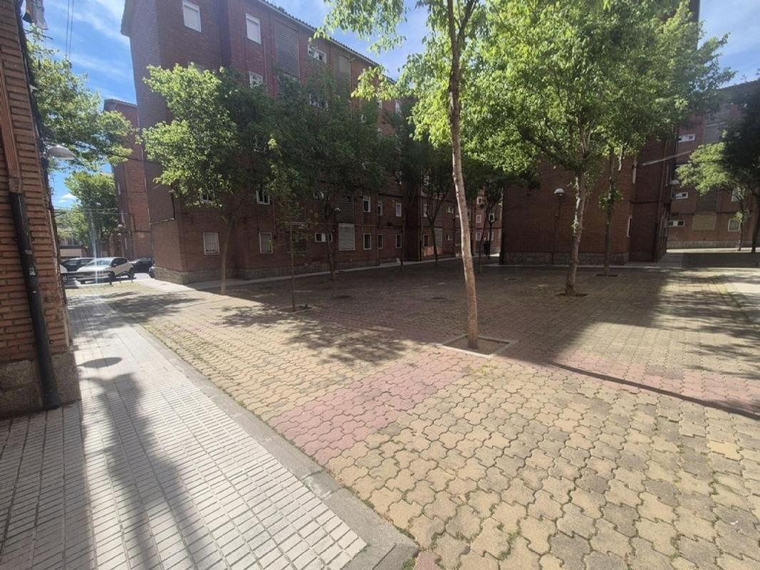 Продажа квартиры на Piso en Calle Bartolomé Ruiz, 7, Garrido norte, Salamanca, Саламанка
 photo 2