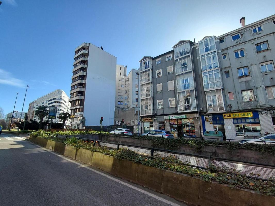 Venta de piso en Piso en Peñacastillo - Nuevamontaña, Santander, Santander
photo 1