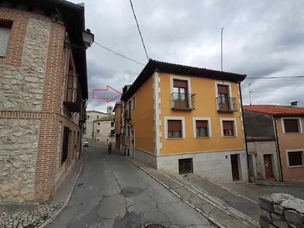 Частный шале на продаже в  Casa o chalet en Cuéllar, Куэльяр photo 3