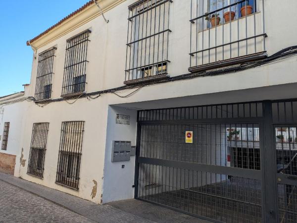 Chalet pareado en Plaza Santa Angela de la Cruz, 4, Villanueva del Ariscal thumbnail 2