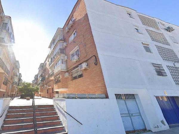 Продажа квартиры на Piso en Calle Torremolinos, 3, Barrio Alto, San Juan de Aznalfarache, Сан-Хуан-де-Азнафархе
photo 1