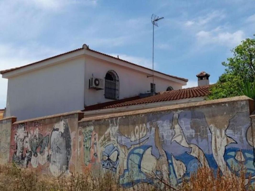 Продажа отдельного шале в Casa o chalet en Calle Federico García Lorca, 27 -25, Bollullos de la Mitacion, Болльюлос-де-ла-Митацион photo 2