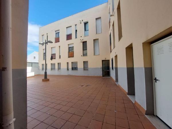 Продажа квартиры на Piso en Calle Miguel Gutiérrez Cruz, 9, La Algaba, Ла Алгаба
thumbnail 1