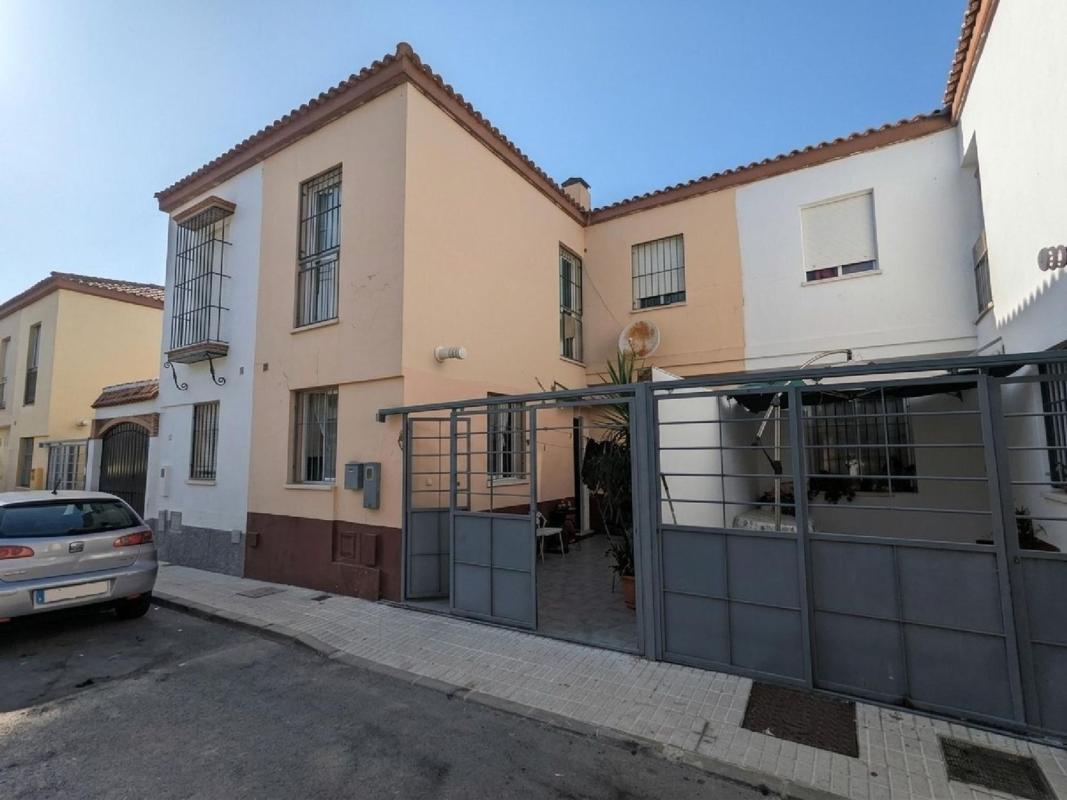 Propiedades en venta y alquiler en España photo 1