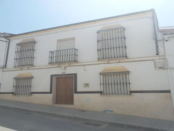 Chalet independiente en venta en Casa o chalet en Badolatosa, Badolatosa
photo 1