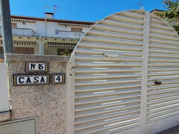 Chalet pareado en Residencial, Cunit photo 4