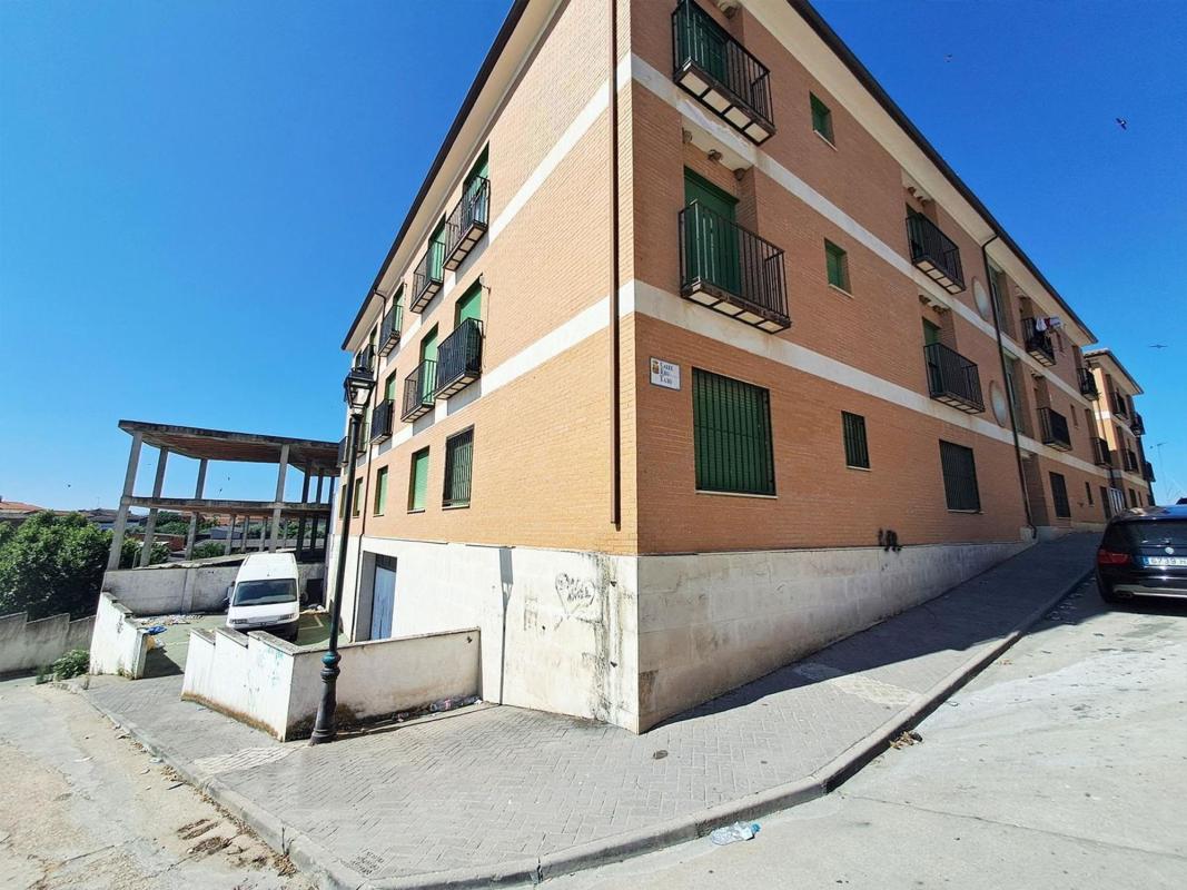 Venta de piso en Piso en Calera y Chozas, Calera y Chozas
photo 1