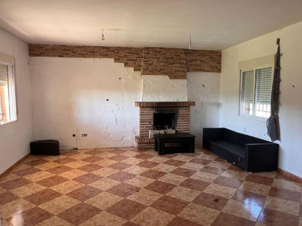 Chalet adosado en Escalona photo 4