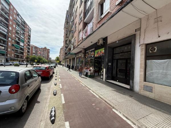 Продажа квартиры на Piso en Avenida Juan Carlos I, 18, Hospital - Nuevo Centro, Talavera de la Reina, Талавера-де-ла-Рейна
thumbnail 1