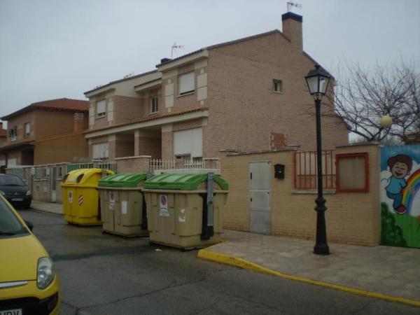 Chalet independiente en venta en Casa o chalet en Ugena, Ugena
thumbnail 2
