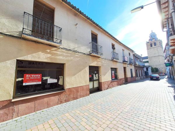 Chalet independiente en venta en Casa o chalet en El Puente del Arzobispo, El Puente del Arzobispo
thumbnail 2