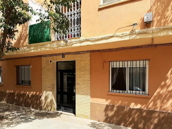 Sale of flat in Piso en Calle de l'Escriptor Abu Salt, 3, Marxalenes, València, Valencia
thumbnail 2
