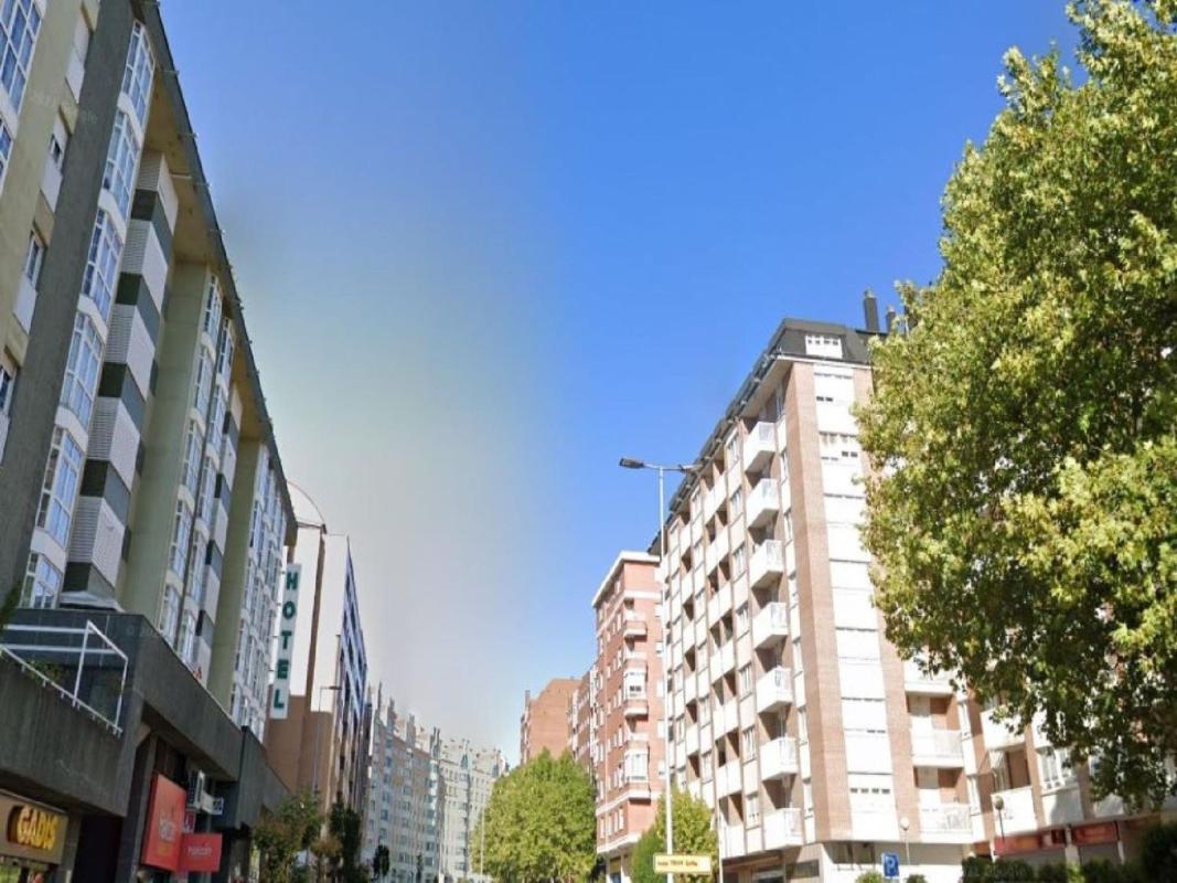 Sale of apartment in Piso en Calle de Hernando de Acuña, 35 -27, Parquesol, Valladolid, Valladolid
 photo 3