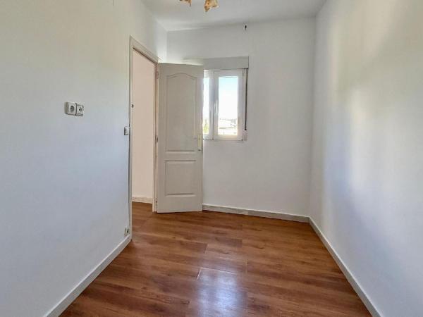 Sale of flat in Piso en Pozokoetxe, Basauri, Basauri
thumbnail 1