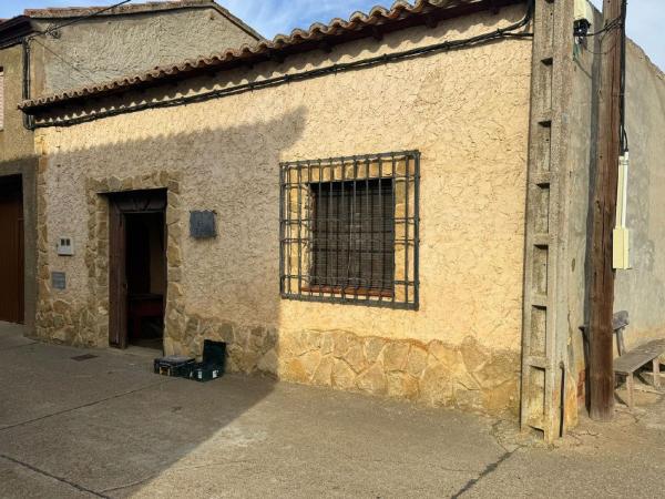 Частный шале на продаже в Casa o chalet en Villaveza del Agua, Вильявеса дель Вода photo 1