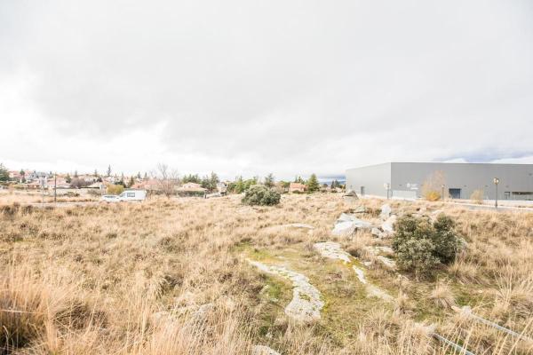Terreno en Avenida Juan Carlos I s/n, Hervencias Altas - El Pinar, Ávila thumbnail 2