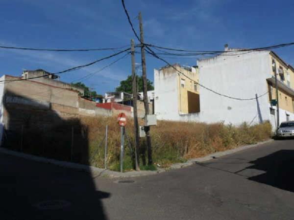 Terreno en Calle Azafrán, 1, La Estación, Badajoz photo 1