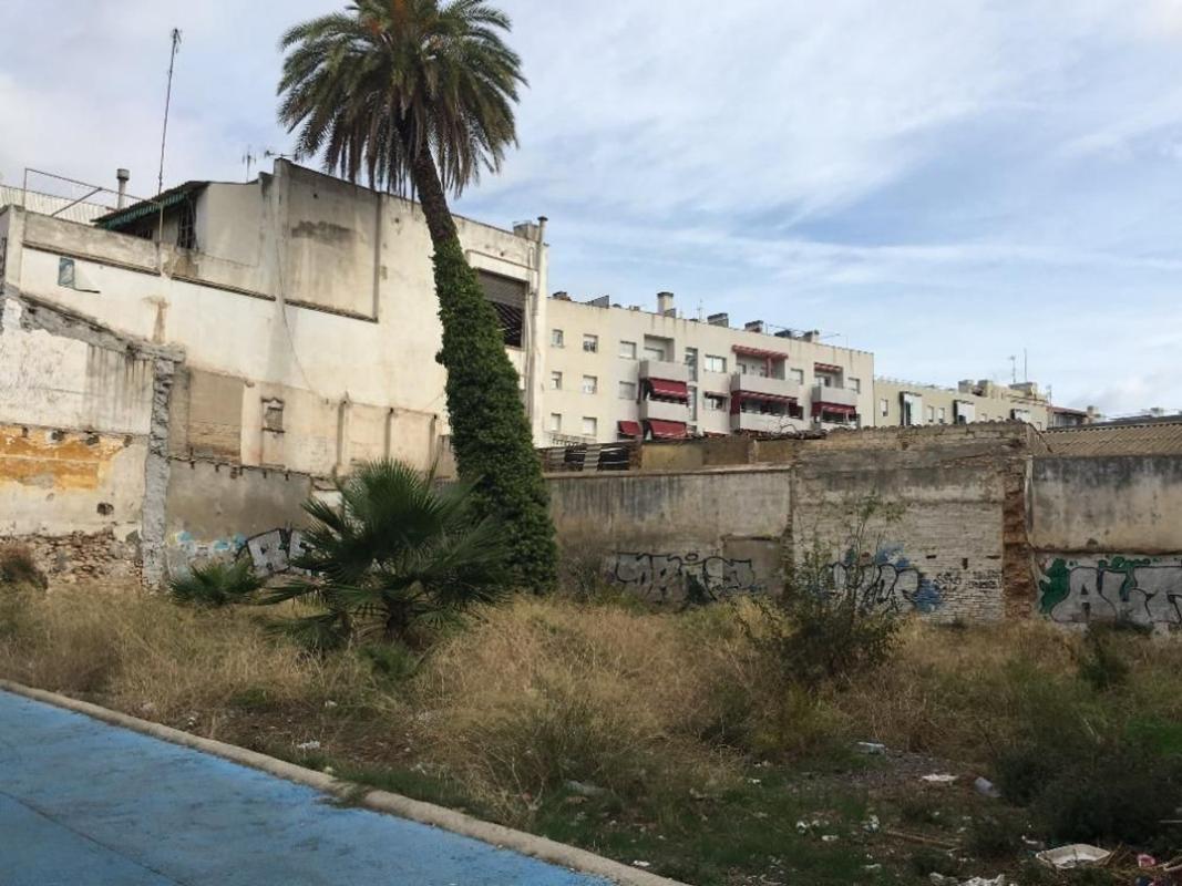 Terreno en venta en Vilanova i la Geltrú, Barcelona photo 3