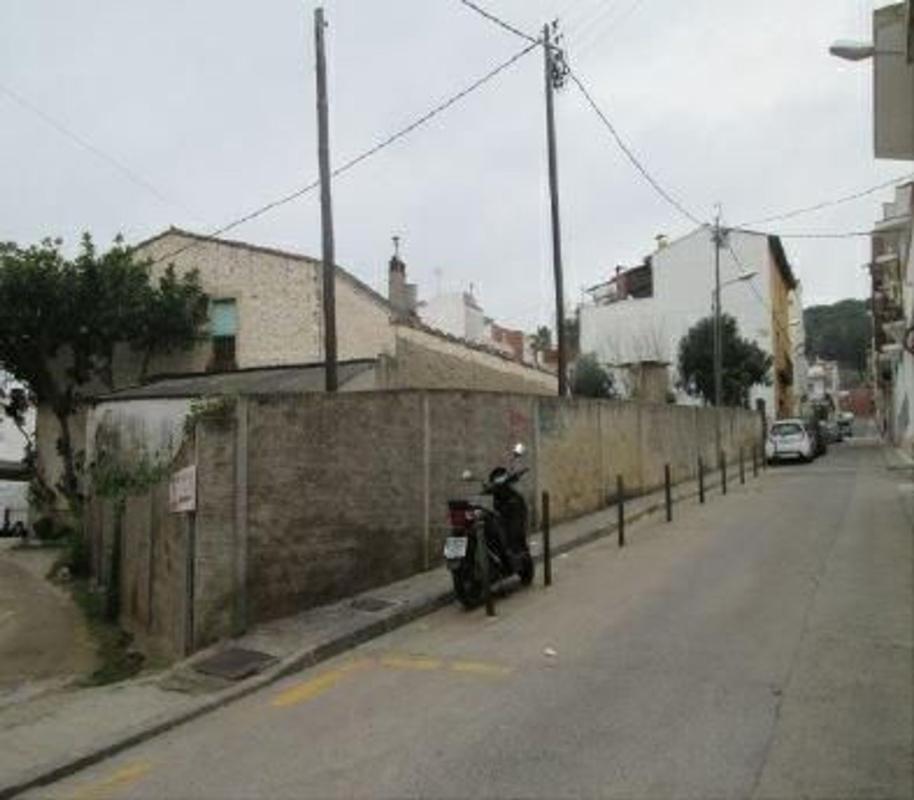 Terreno en venta en Canet de Mar, Barcelona photo 2