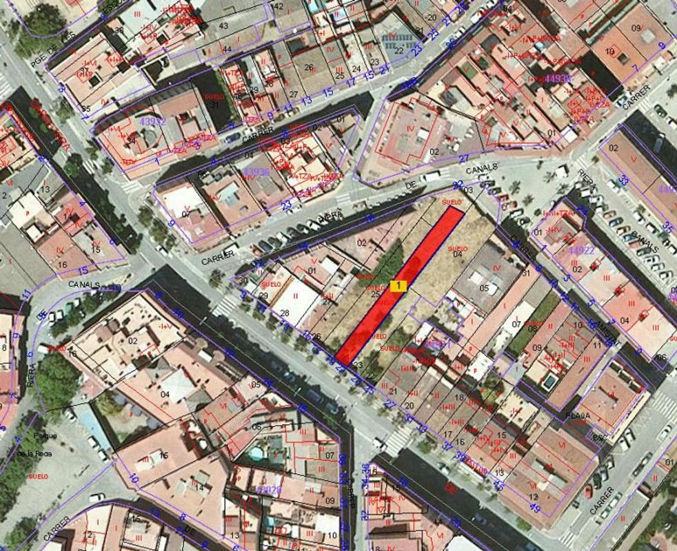 Terreno en venta en Sant Andreu de la Barca, Barcelona photo 2