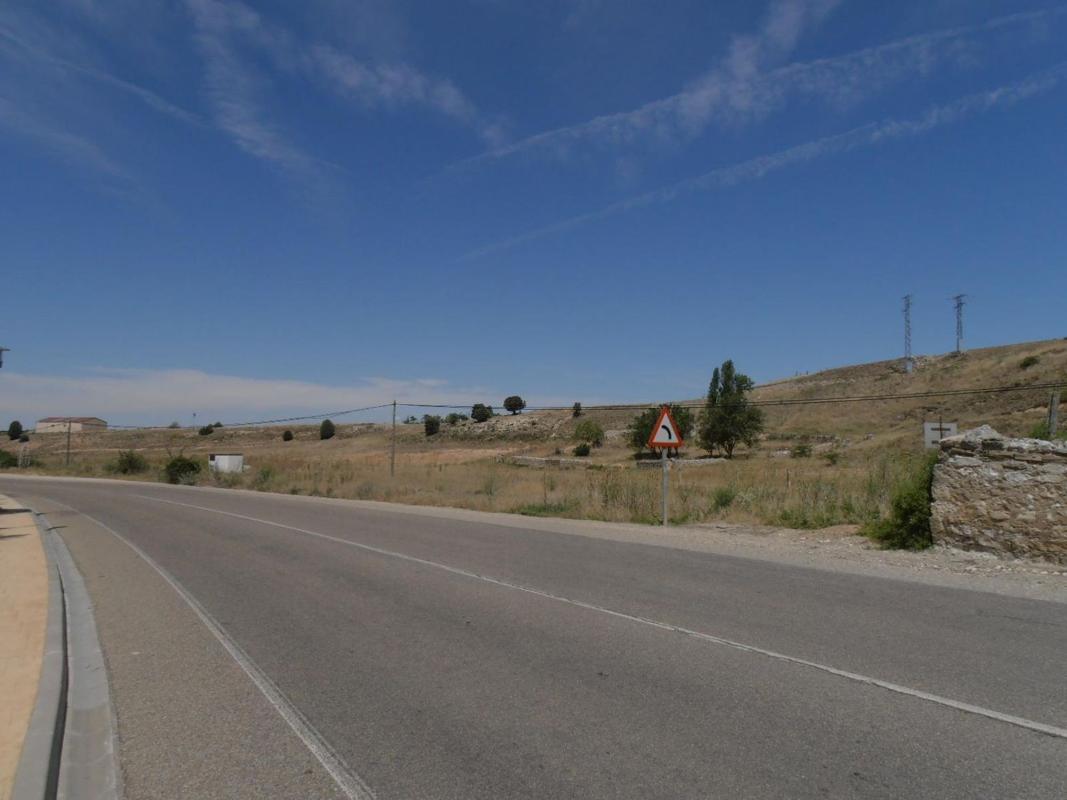 Land for sale in Fuentelcésped, Burgos photo 1