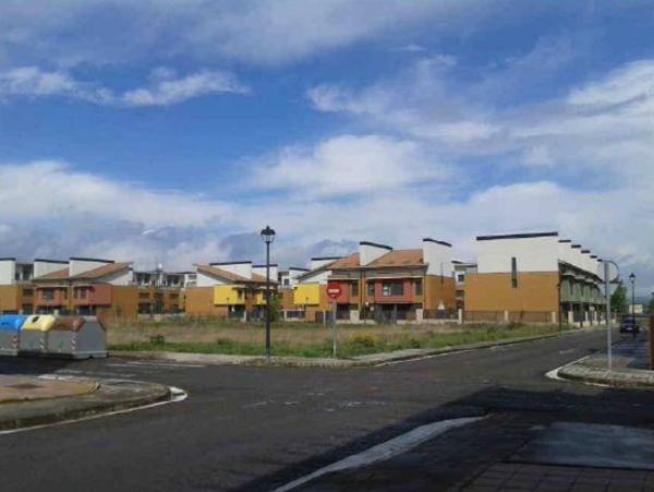 Terreno en Calle Rosa Luxemburgo, Crucero - Aquende, Miranda de Ebro photo 1