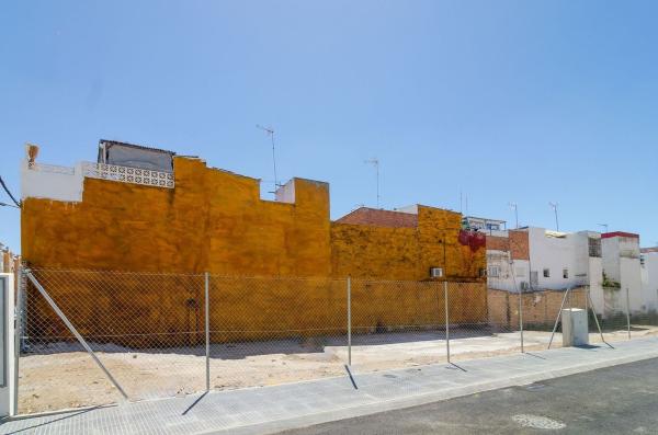 Terreno en Cuatro Pinos-El Carmen, El Puerto de Santa María thumbnail 1