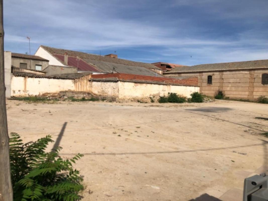 Terreno en venta en Calzada de Calatrava, Ciudad Real photo 1