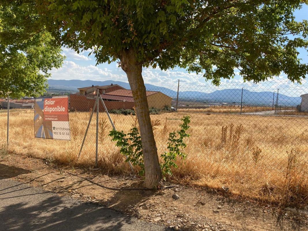 Terreno en venta en Piedrabuena, Ciudad Real photo 3