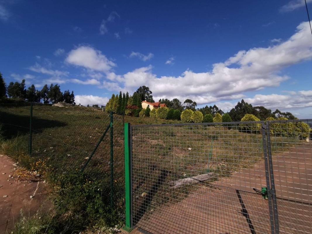 Land for sale in Culleredo, A Coruña photo 1