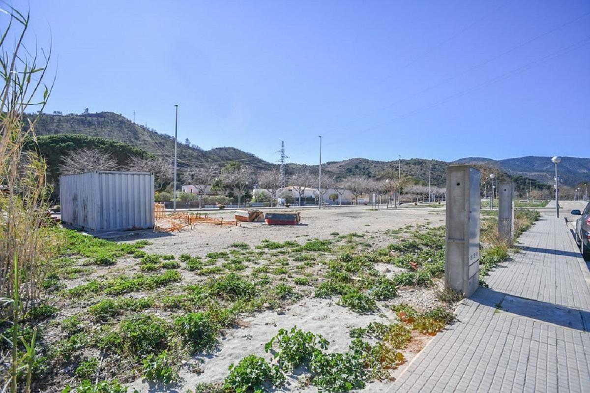 Land for sale in Cholera, Girona photo 1