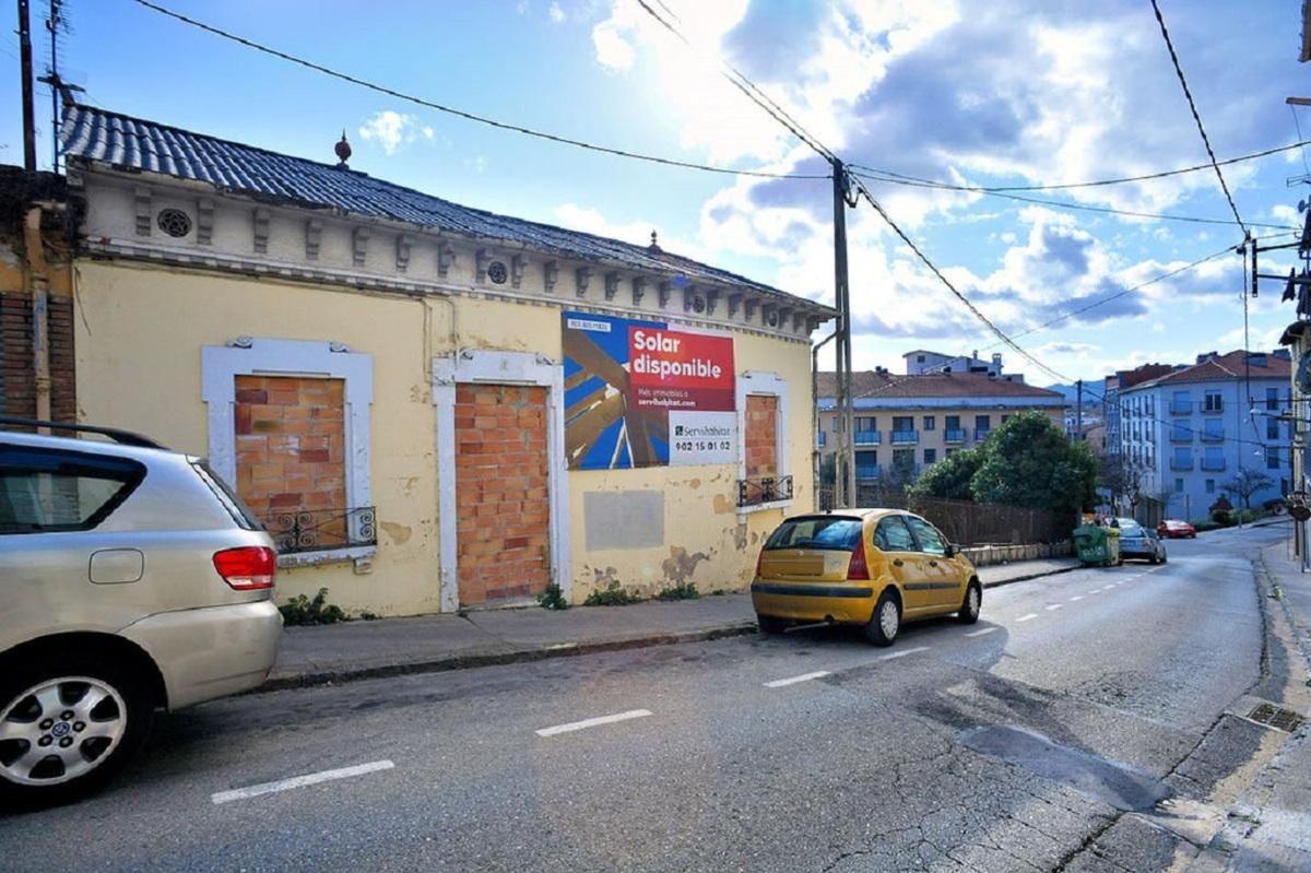 Участок земли на продажу в Олот, Жирона photo 4