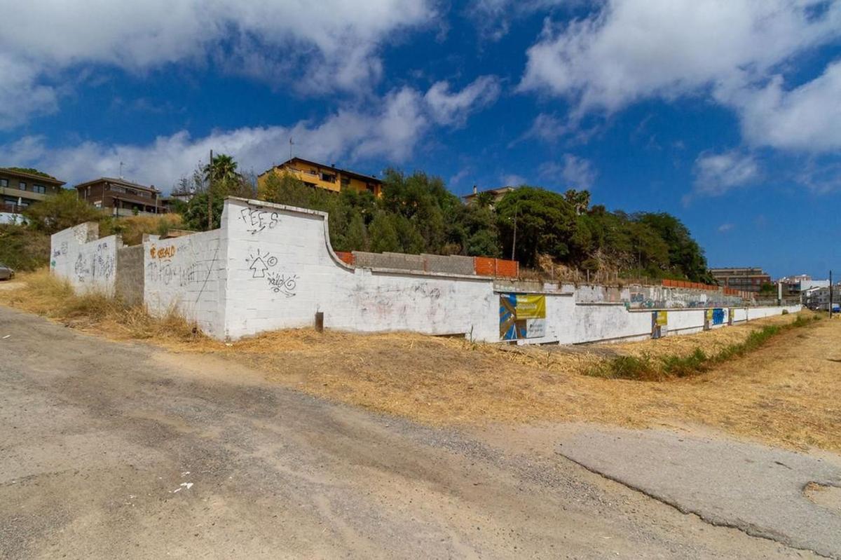 Terreno en venta en Blanes, Girona photo 2