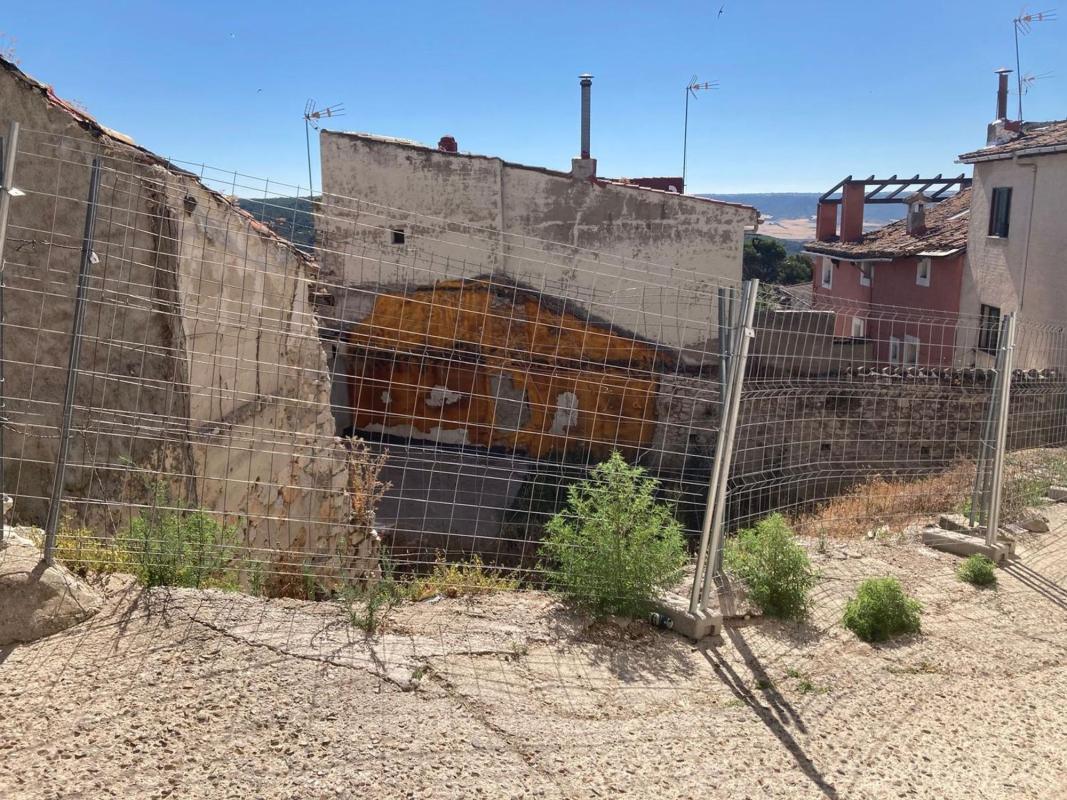 Land for sale in Horche, Guadalajara photo 1