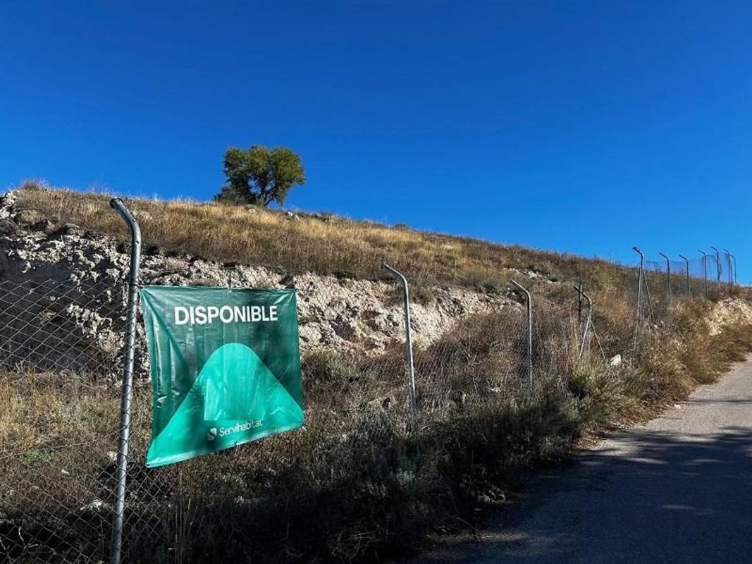 Terreno en venta en Fuentelencina, Guadalajara photo 4