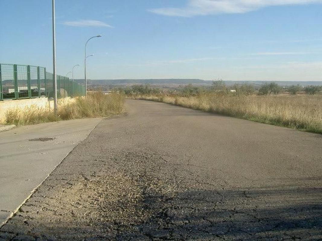 Terreno en venta en Yunquera de Henares, Guadalajara photo 4