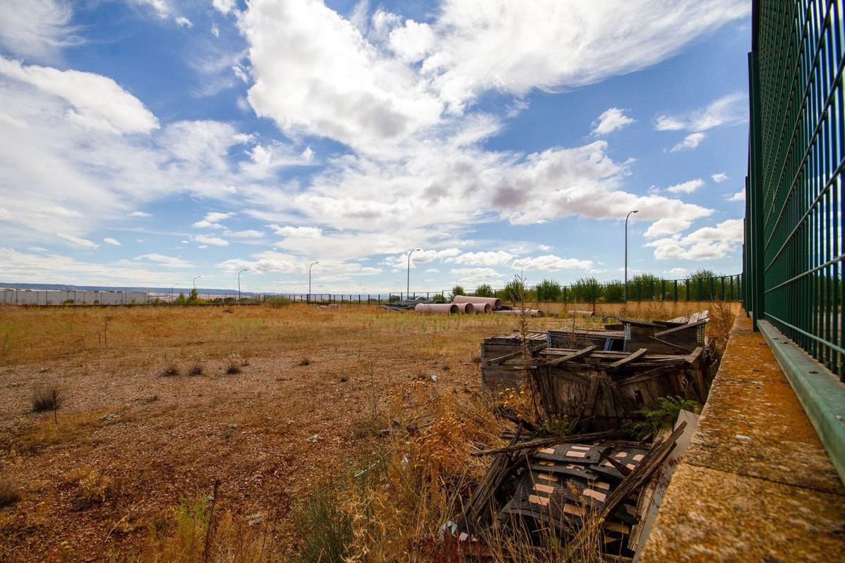 Terreno en venta en Yunquera de Henares, Guadalajara photo 5