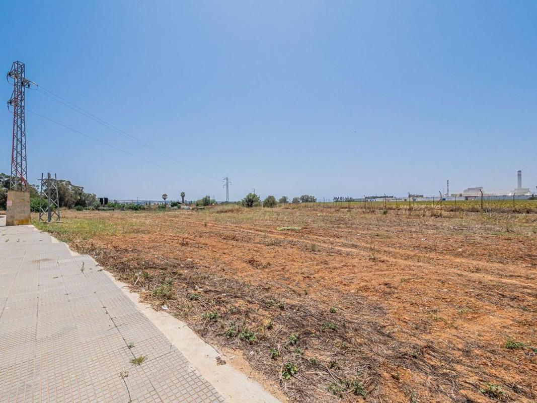Terreno en venta en San Juan del Puerto, Huelva photo 5