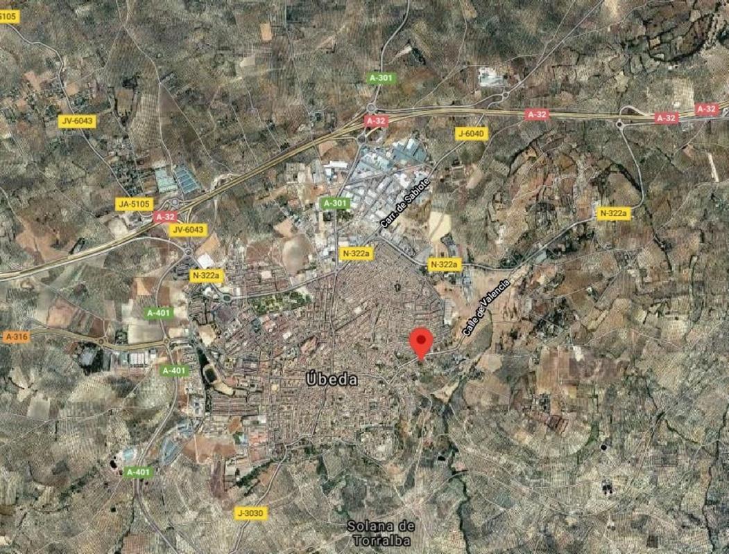 Działka na sprzedaż w Úbeda, Jaén photo 5