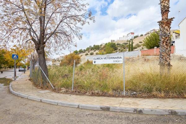 Terreno en Calle Vega del Molinero s/n, La Guardia de Jaén thumbnail 2