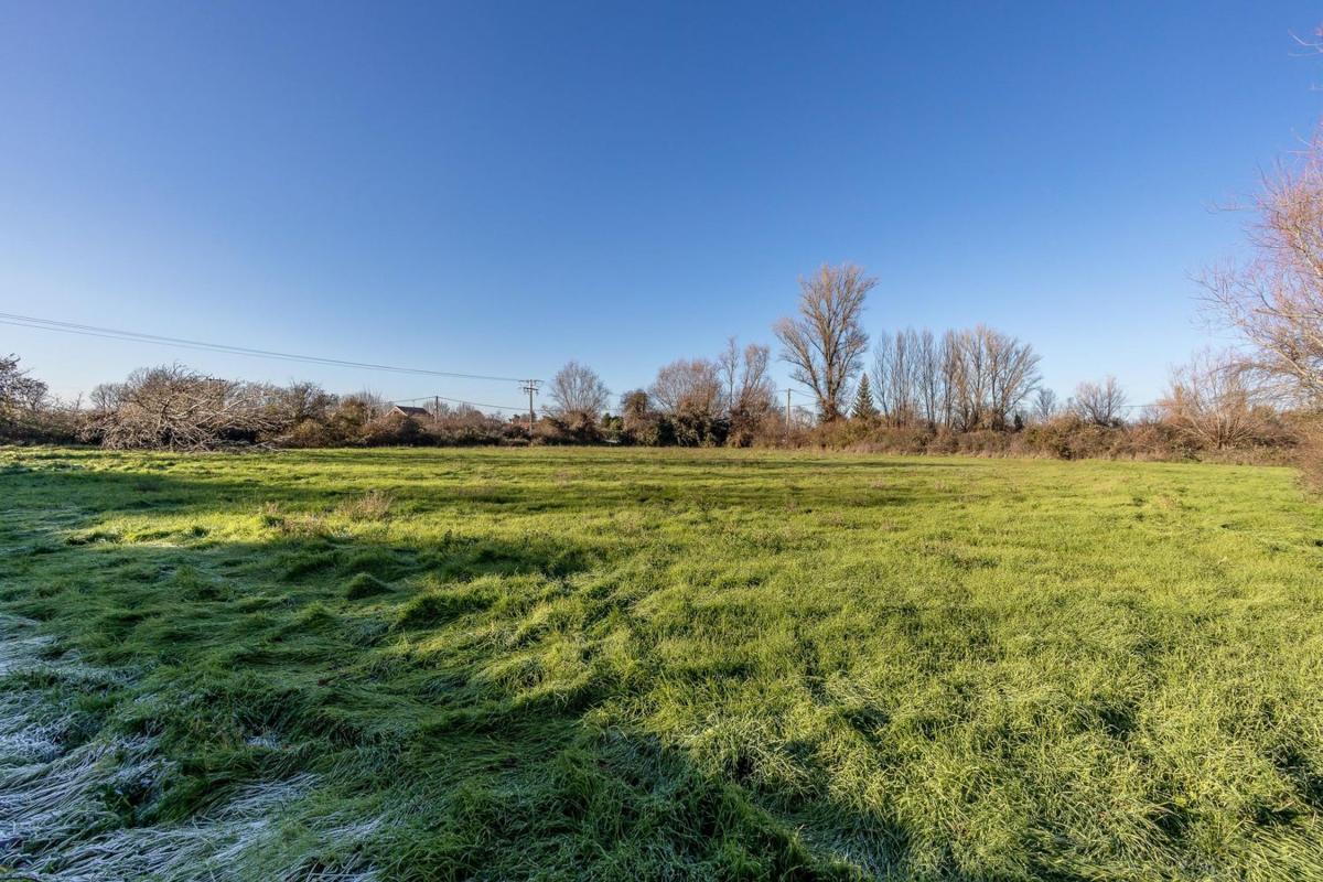Land for sale in Villaquilambre, León photo 4