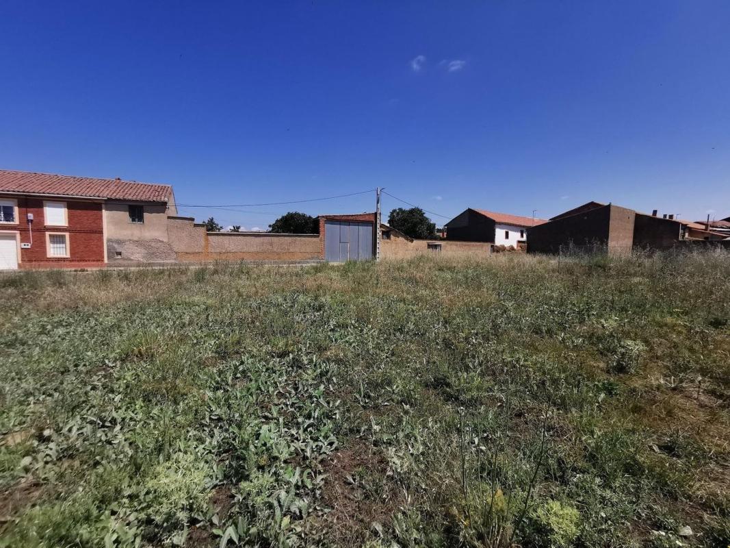 Terreno en venta en Santas Martas, León photo 2